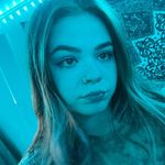 Bella Walton 🪷 - @isabella.waltonn - Instagram