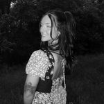 Isabella walton - @bellawalton23 - Instagram