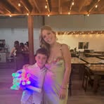 Bella Wolfe - Facebook