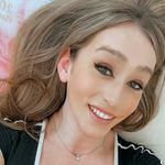 Bella Woods - @bellawoods777 - Instagram