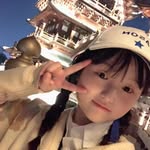 Bella Zhou - @bellazhou411 - Instagram