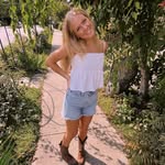 Belle Lawrence - @belle_lawrence - Instagram