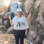 Bên Ngân - Facebook