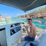@benqueen1 - Instagram
