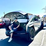 Benito Tan - @bentoy168 - Instagram