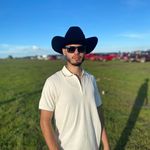 Benjamin Carlos - @compa_benjamin - Instagram