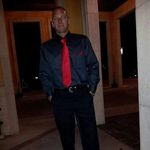 Everett Benjamin - @everett.benjamin.33 - Instagram