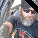 Benjamin Ritchie - @rich.hard.head80 - Instagram