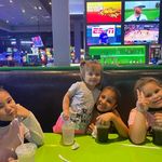 Bennett Santos - @milaris.yarahis.lianelys - Instagram