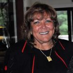 Bernadette Curtis-Lambert - @4bernie2 - Instagram