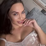 Bernadette Davis - @berna_dettedavis - Instagram