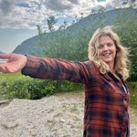 Bernadette Lambert - @yogicgal - Instagram