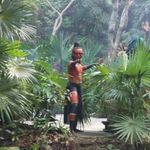 Bernadette Decaesteke Roy - @decaestekeroy - Instagram
