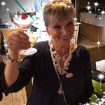 Bernadette Schell - @bernadette.burger.7 - Instagram