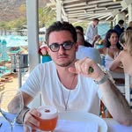 Bernard Grebenik - @bernard_barney - Instagram