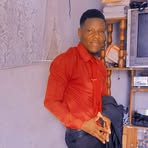Bernard Daniel - Facebook