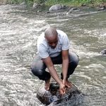 Bernard Gitonga - @bentech__phone_repair - Instagram