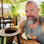 Bernard Raymond - @daddybernard404 - Instagram