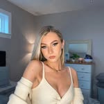 Bernice 🐝🌻🍯 - @bernicebuffbloom - Instagram