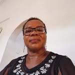 Bernice Henry - @beehenty43 - Instagram
