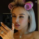 VI - @violetta.bert.backup - Instagram