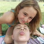 Ona i Berta Roqué - @roquesisters_oficial - Instagram
