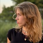 Berta Tóth - Facebook