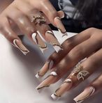 Berta Nail's - Facebook