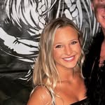 Bess Martin - @bessmar10 - Instagram
