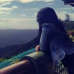 Beth Acosta - @bewen77 - Instagram