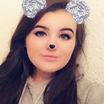 Beth Armstrong - @beth.armstrong.7524 - Instagram