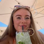 Beth Banks - @bethsbanks - Instagram