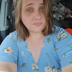 Beth Bare - @bethbare95 - Instagram
