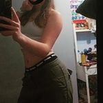 Beth Barker - @f4v.brun3ttexx - Instagram
