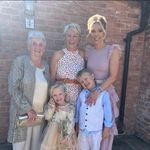 Beth Barton - @bethbarton22 - Instagram