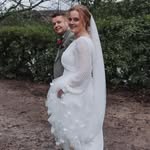 Beth Bates - @bethanbates - Instagram