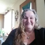 Beth Edwards-Wilson Beardsley - @bedwardsbeardsley - Instagram