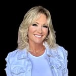 Beth Deters~ Fashion belt buckle designer - @bethsbuckles - Instagram