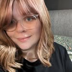 Beth Carver - @bethiecarver - Instagram