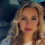 Beth Christmas - @beexmaz - Instagram