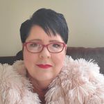 Beth Compton - @bellaann1968 - Instagram
