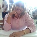 Beth Conrado - @beth.conrado.3 - Instagram