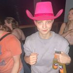 Beth Crocker - @crocsbybeth - Instagram