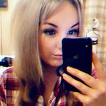 Beth Dale - @bethdale.xx - Instagram