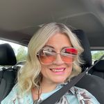 Beth Devlin - @betty_dev - Instagram