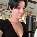 Beth Dumont - @ampleinsanity - Instagram