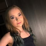 Beth Eccles - @beth_x11 - Instagram