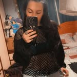 Beth Edwards - @bethedwardssss - Instagram