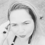 Beth Elias - @fernandasouza7683 - Instagram