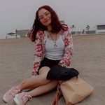 Beth Elias - @bethelias23 - Instagram